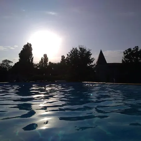 Ancient Priory With Pool, Jacuzzi And Lakes *