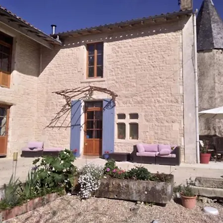 Holiday home Ancient Priory With Pool, Jacuzzi And Lakes