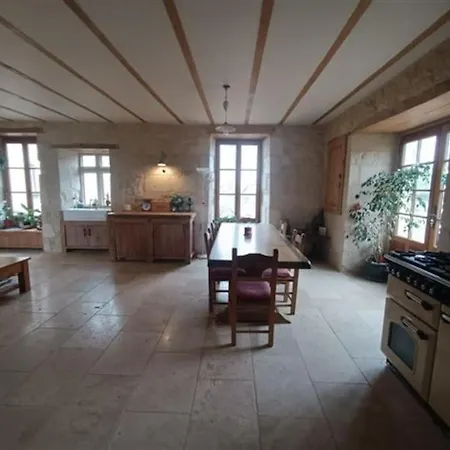 Ancient Priory With Pool, Jacuzzi And Lakes * Aulnay (Charente-Maritime)